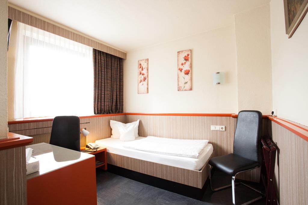 Trip Inn Hotel Ariane Kolín nad Rýnem Pokoj fotografie