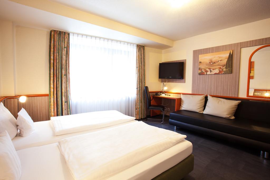 Trip Inn Hotel Ariane Kolín nad Rýnem Pokoj fotografie